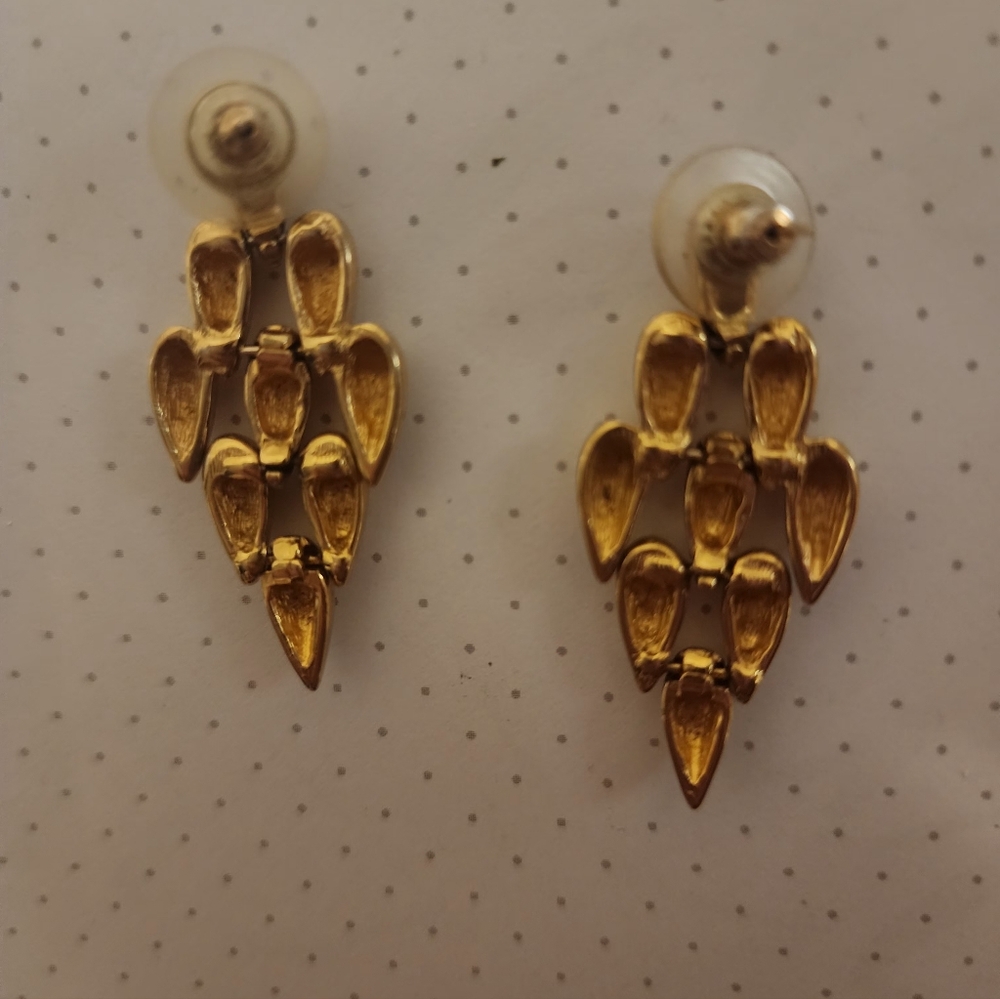Vintage Monet Gold Plated Articulated Link Dangle Earrings - Picture 5 of 5